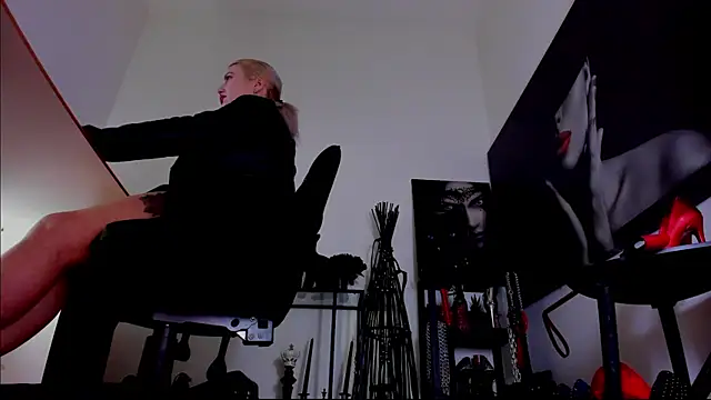 Chat XXX ao vivo de MistressDemi