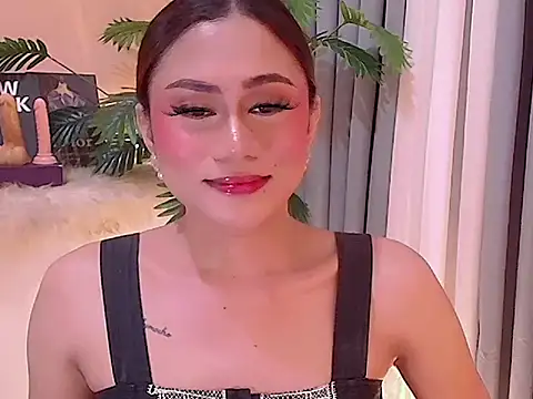 HOTkendraCumXxx Adlı Modelin Web Kamerası Şovu