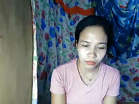 PinaySkinnyGirl: онлайн-секс-чат