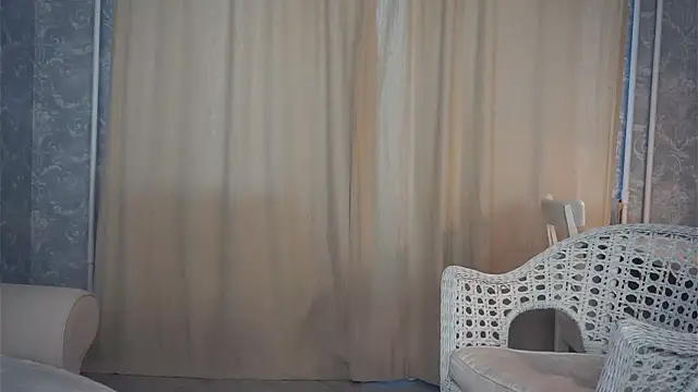 TarynPalek 现场XXX聊天