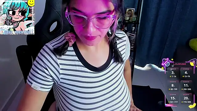 Roxy_clark Adlı Modelin Canlı XXX Sohbeti