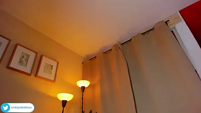 Ackerman_Eren_ Adlı Modelin Web Kamerası Şovu