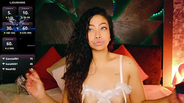 ElyaQuinn Chat XXX in diretta