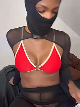 KiaraAmara's Live XXX Chat