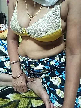 Show de kumarisanthi na webcam