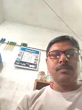 Srmotrs élő XXX-chatje