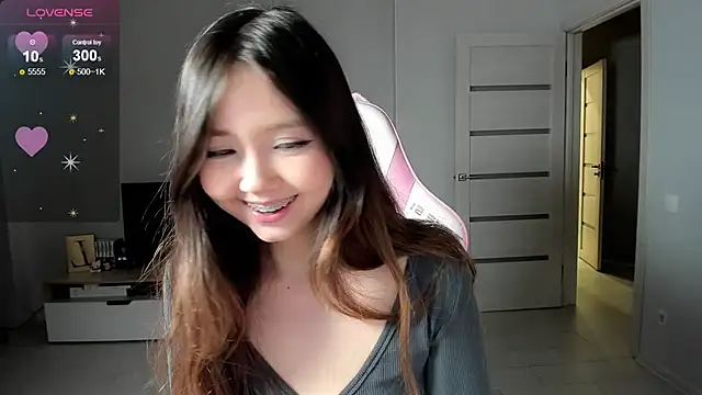 Fluffy_Rose Chat XXX in diretta