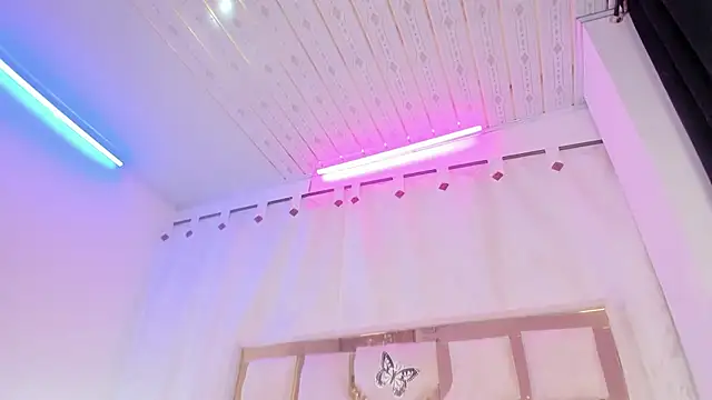 Strella_ferrera Chat XXX in diretta