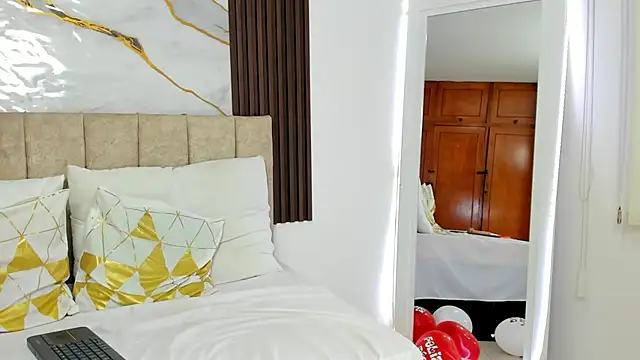 Show de cristalwalker__ na webcam