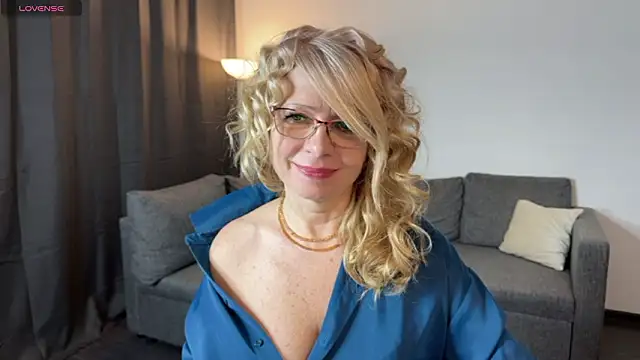 Milena_Whity Show in webcam