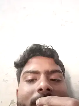 MagicalSpirit2 élő XXX-chatje