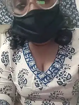 Chatroom XXX en direct de MaggieTelugu-15