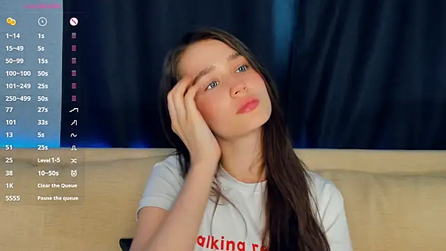 Chat +18 de lovelyalivia ao vivo