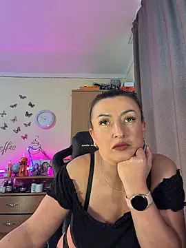 دردشة Hotangel75 الجنسية المباشرة