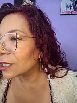 Scarlet_curly8a 即時 XXX 聊天