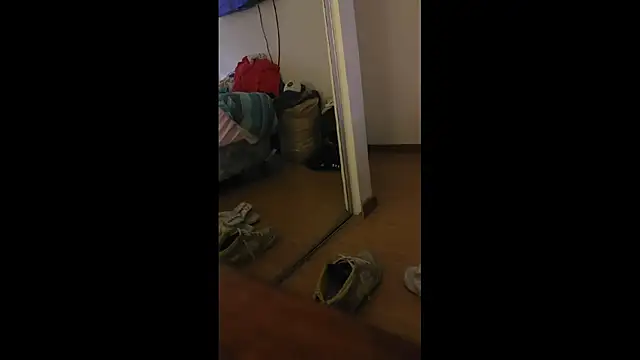 mcperson222 élő XXX-chatje