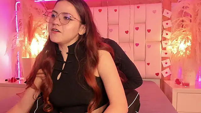 Chat XXX en directo de Daphne_And_Roger