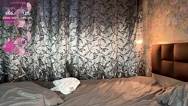 LoraDavi Adlı Modelin Canlı XXX Sohbeti