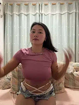 ruanruan05 Show Webcam