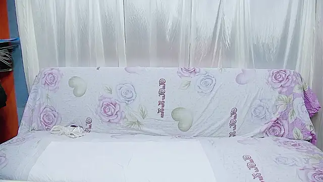 Baomi élő XXX-chatje