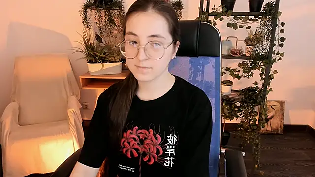 VirtuallVoyant Chat XXX live