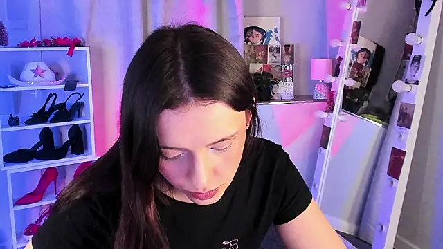 Sahara_Shields Obrolan Langsung XXX