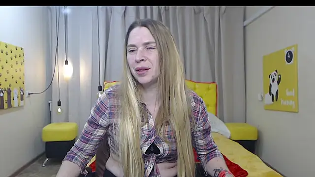 Pokazy przed kamerką – TessaDaybreak