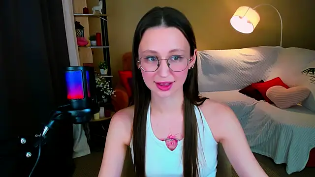 YourLovellyStory: онлайн-секс-чат