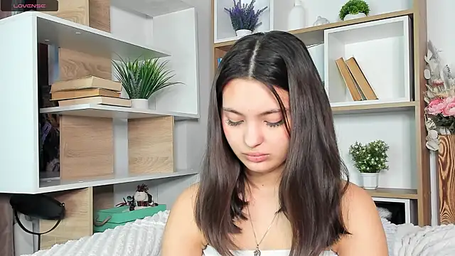 FunnyyMonkeyyのライブXXXチャット