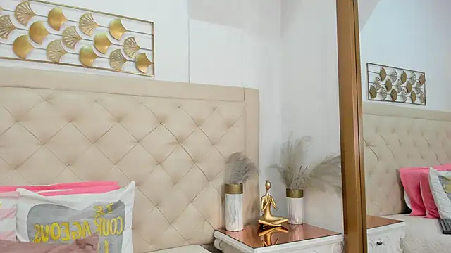 lucia_lorenzのライブXXXチャット