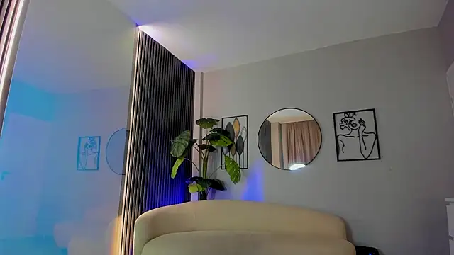 Chat +18 de HottieLillyXXX ao vivo