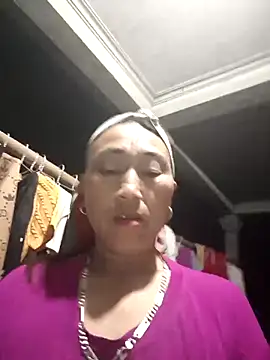 Ami-suのライブXXXチャット