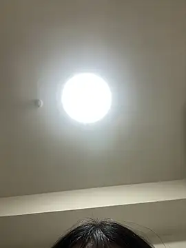 MOMOchan0203のライブXXXチャット