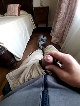 quini41: διαδικτυακό σόου στην κάμερα