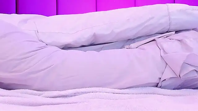 Emily_Monroe_ 라이브 XXX 채팅