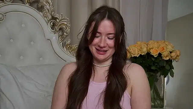 MeganStrain Adlı Modelin Canlı XXX Sohbeti