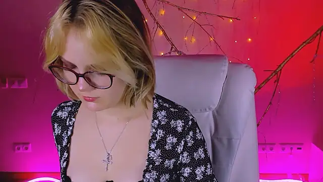 madeline_doll 라이브 XXX 채팅