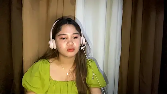 Chat +18 de LeeanneBakeley ao vivo