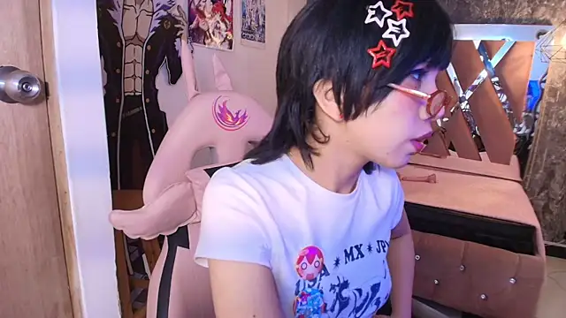 TerraelowenのライブXXXチャット