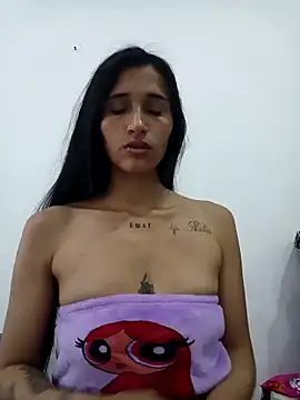 Aria_Maeh লাইভ XXX চ্যাট