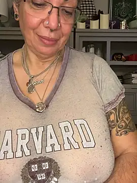 dieseldame1313: онлайн-секс-чат