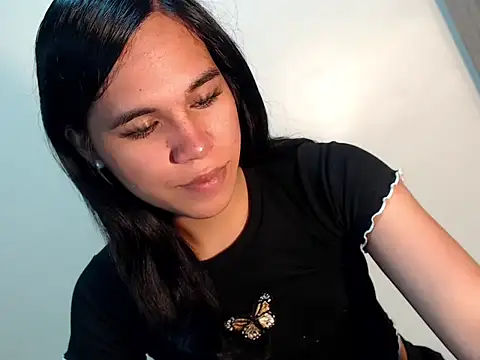 Asianblk_barbiedoll Show Webcam