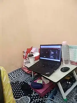 meenu_bhabhi547のウェブカメラショー