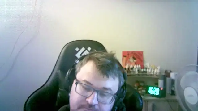 SirAbuser live XXX chat