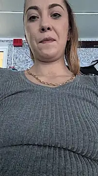 Risky_julia2330: απευθείας συνομιλία ΧΧΧ