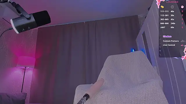 Juicy_Vikkin Live XXX chat