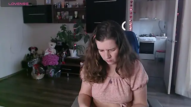 SofiaBoone 现场XXX聊天