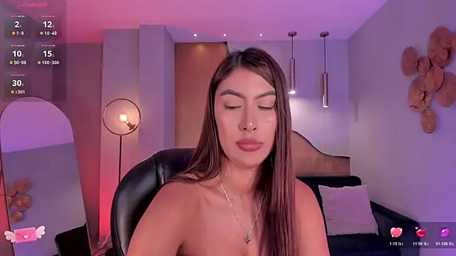 ArianaDumont 现场XXX聊天