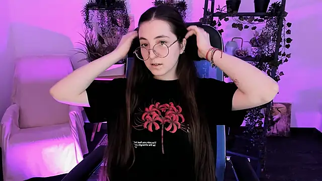 VirtuallVoyant élő XXX-chatje