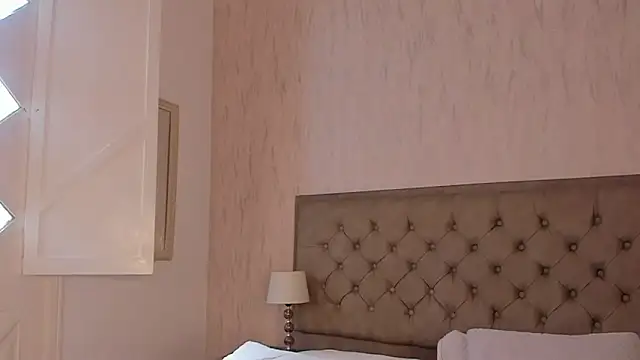 Sienna_brunette's Live XXX Chat